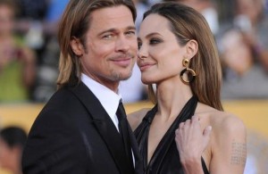 Анджелина Джоли получила в подарок мятные леденцы