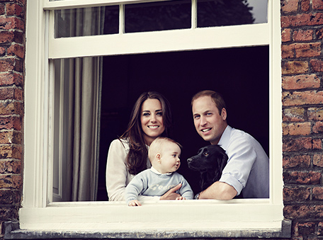 Кейт Миддлтон и принц Уильям показали новый снимок сына