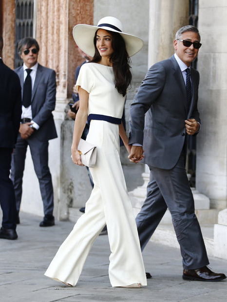 Невеста Джорджа Клуни вышла замуж в брюках